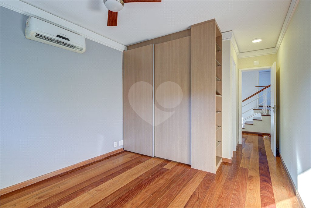 Casa à venda com 4 suítes no condomínio Ville de Marseille, São Paulo - SP