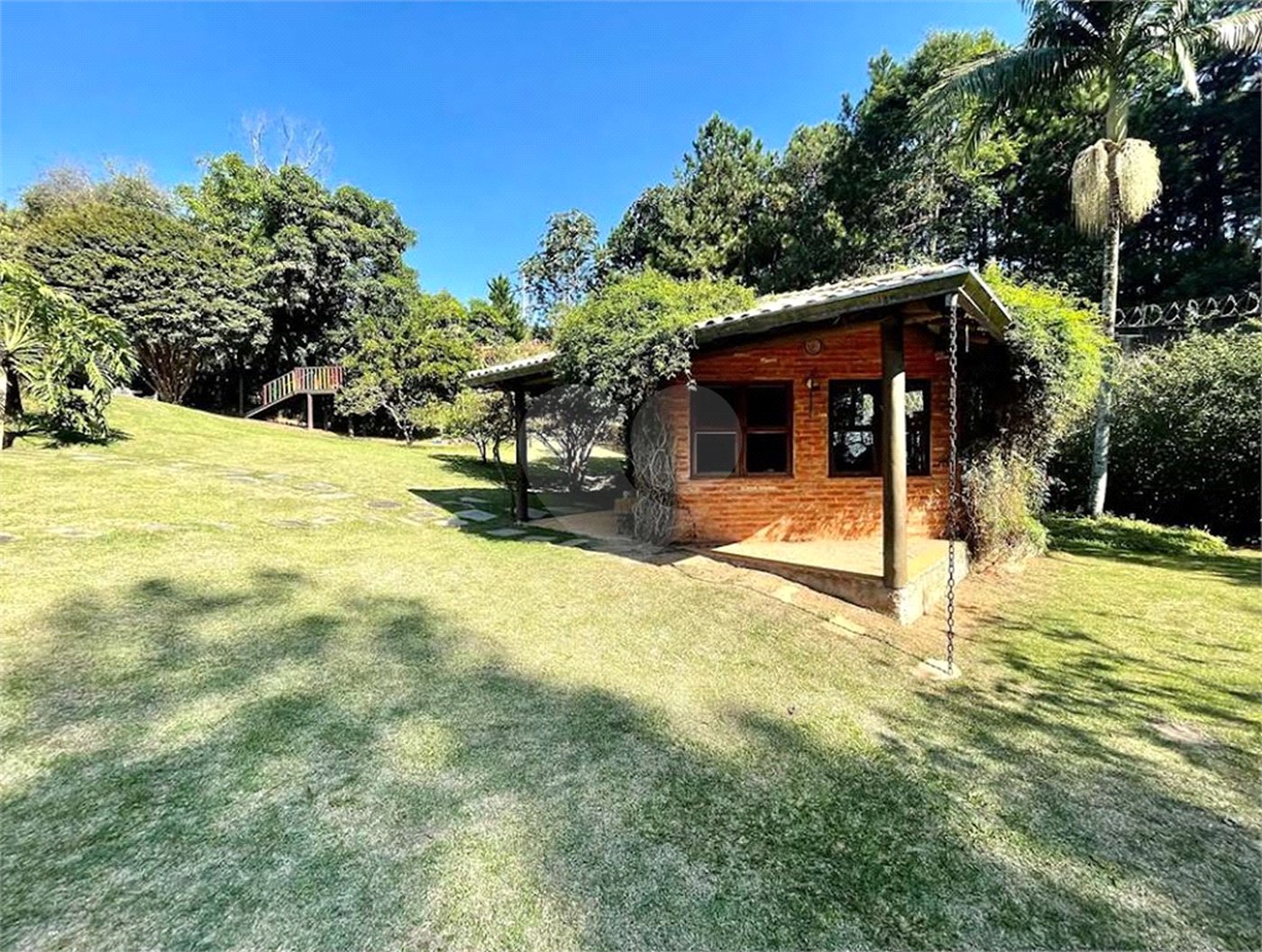 Casa à venda com 4 suítes no condomínio Jardim Mediterrâneo, Cotia - SP