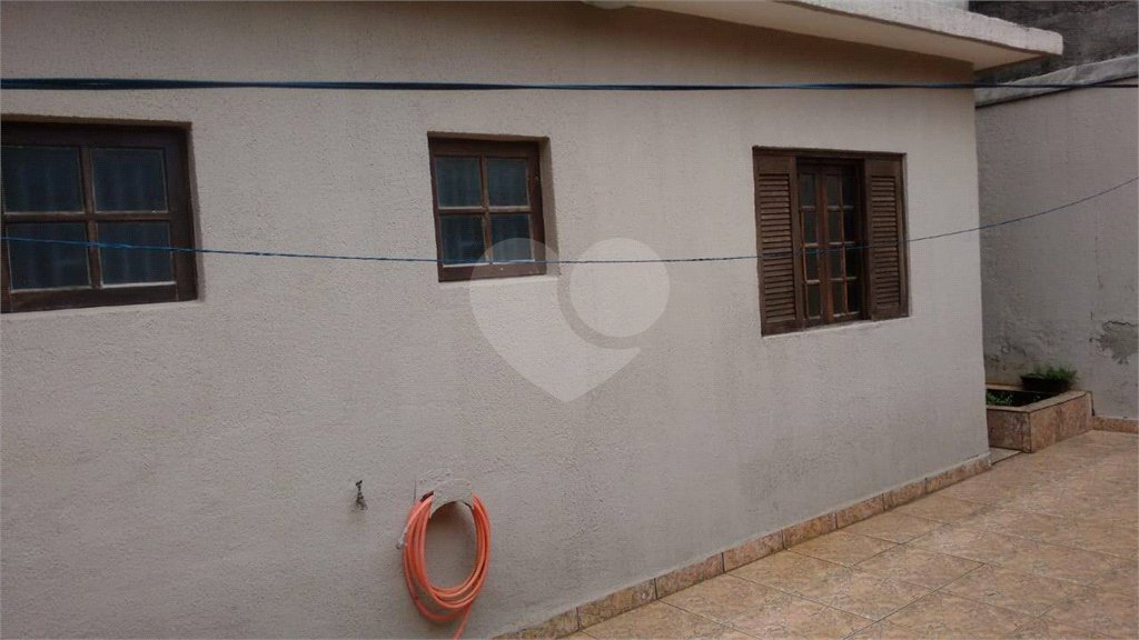 Sobrado à venda com 3 quartos, sendo 1 suíte, em Jardim Suzano, Suzano, SP