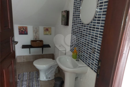 Casa à venda com 3 quartos, sendo 1 suíte,  em Parada Inglesa, São Paulo, SP
