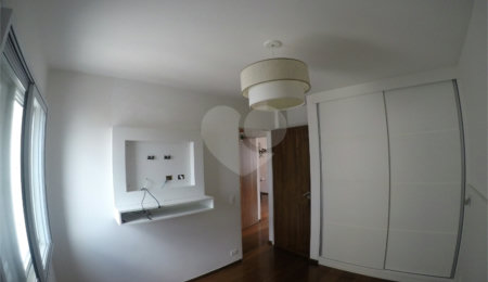 Apartamento para alugar com 2 quartos, sendo 1 suíte, em Campo Belo, São Paulo, SP