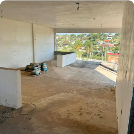 Sobrado à venda com 4 suítes em Jardim Centenário, Atibaia, SP