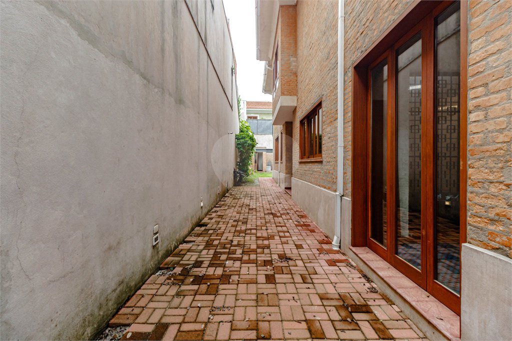 Casa à venda com 3 quartos, sendo 2 suítes, em Jardim América, São Paulo, SP