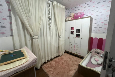 Casa à venda com 2 quartos, sendo 1 suíte,  em Vila Eugênia, Mogi das Cruzes, SP