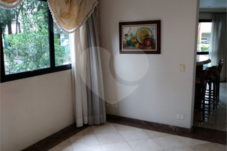 Apartamento à venda com 4 quartos, sendo 2 suítes, em Vila Monumento, São Paulo, SP