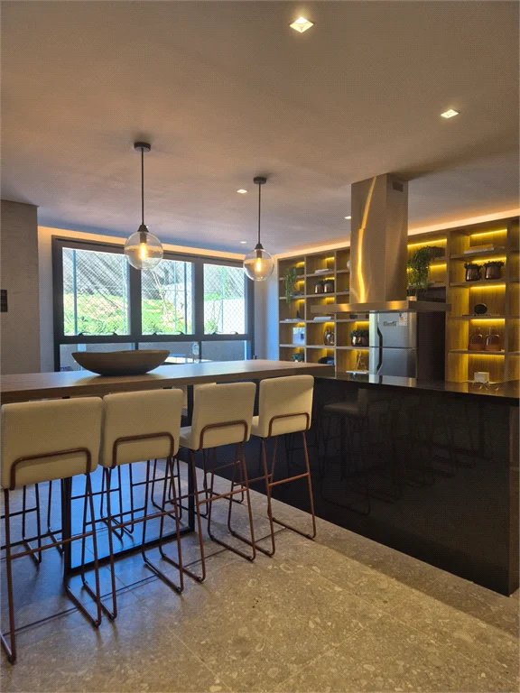 Apartamento à venda com 3 quartos, sendo 1 suíte, em Vila Anastácio, São Paulo, SP