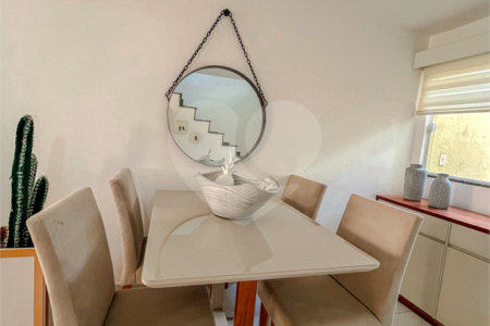 Casa à venda com 4 quartos, sendo 1 suíte, no condomínio Imperial Santa Cruz, Rio de Janeiro - RJ