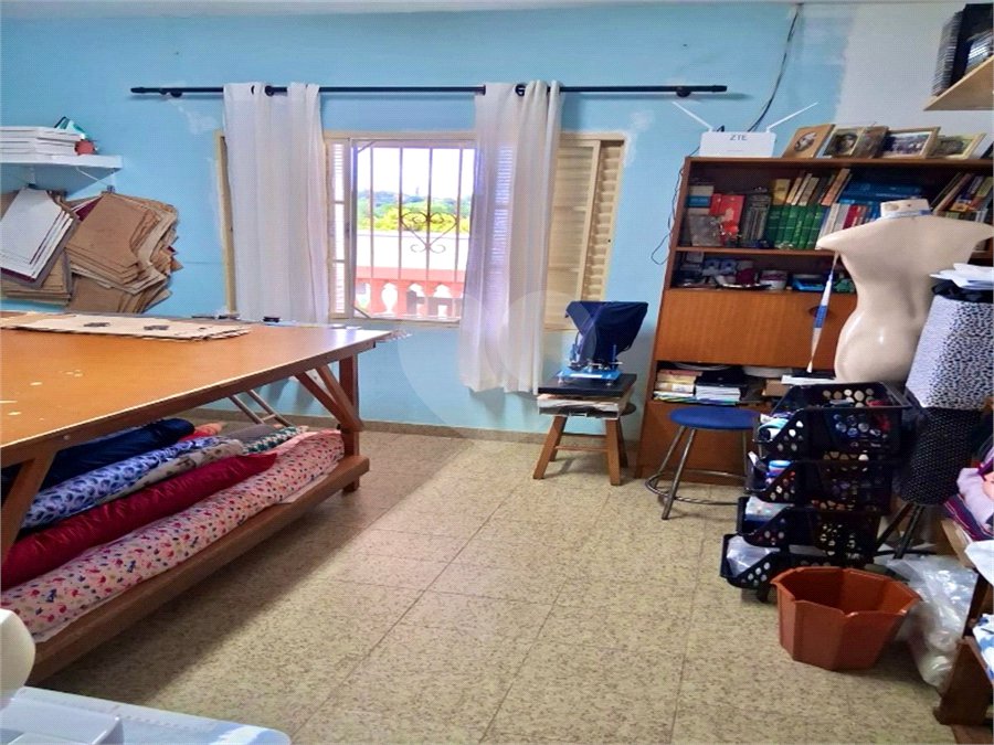 Chácara à venda com 4 quartos, sendo 1 suíte,  em Colinas II, Araçoiaba da Serra, SP