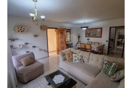 Casa à venda com 4 quartos, sendo 3 suítes, em Vila Aurora (zona Norte), São Paulo, SP