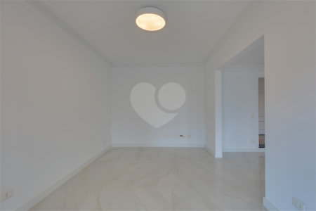 Apartamento à venda com 4 suítes em Jardim Marajoara, São Paulo, SP
