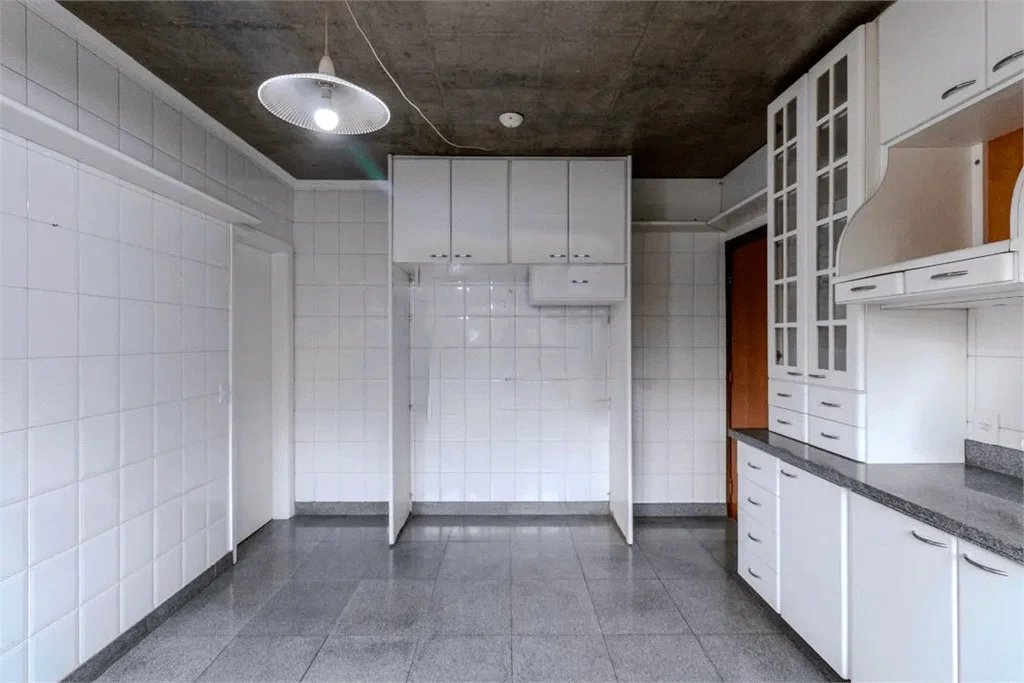 Apartamento à venda com 4 quartos, sendo 2 suítes,  em Paraíso do Morumbi, São Paulo, SP