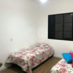 Chácara à venda com 6 quartos, sendo 2 suítes, em Jardim Brogotá, Atibaia, SP