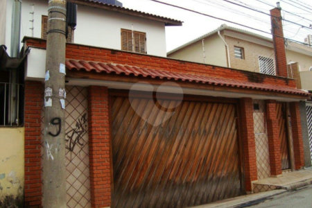 Sobrado à venda com 4 quartos, sendo 2 suítes, em Santa Teresinha, São Paulo, SP