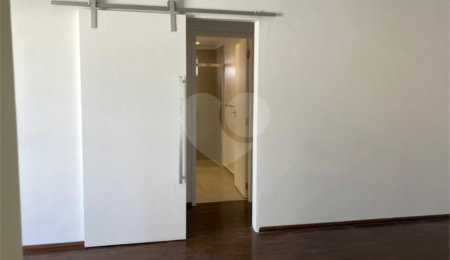 Apartamento para alugar com 3 quartos em Chácara Santo Antônio, São Paulo, SP