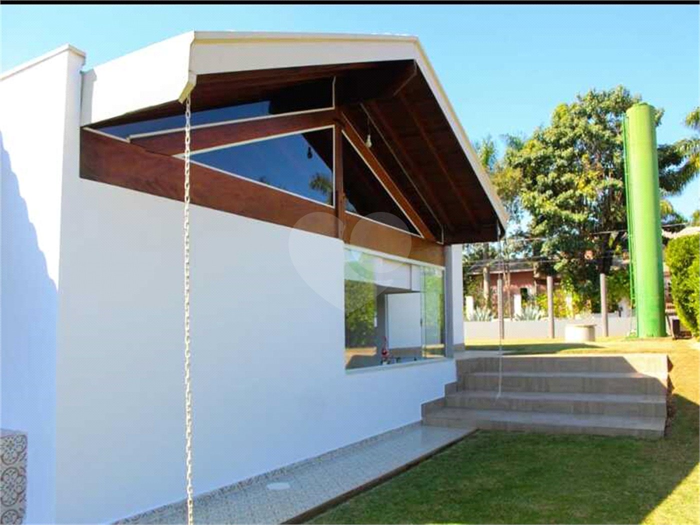 Casa à venda com 5 quartos, sendo 3 suítes, no condomínio Residencial Vale das Laranjeiras, Indaiatuba - SP