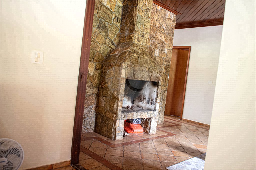 Sítio à venda com 4 quartos, sendo 2 suítes, em Jardim Guaçu, São Roque, SP