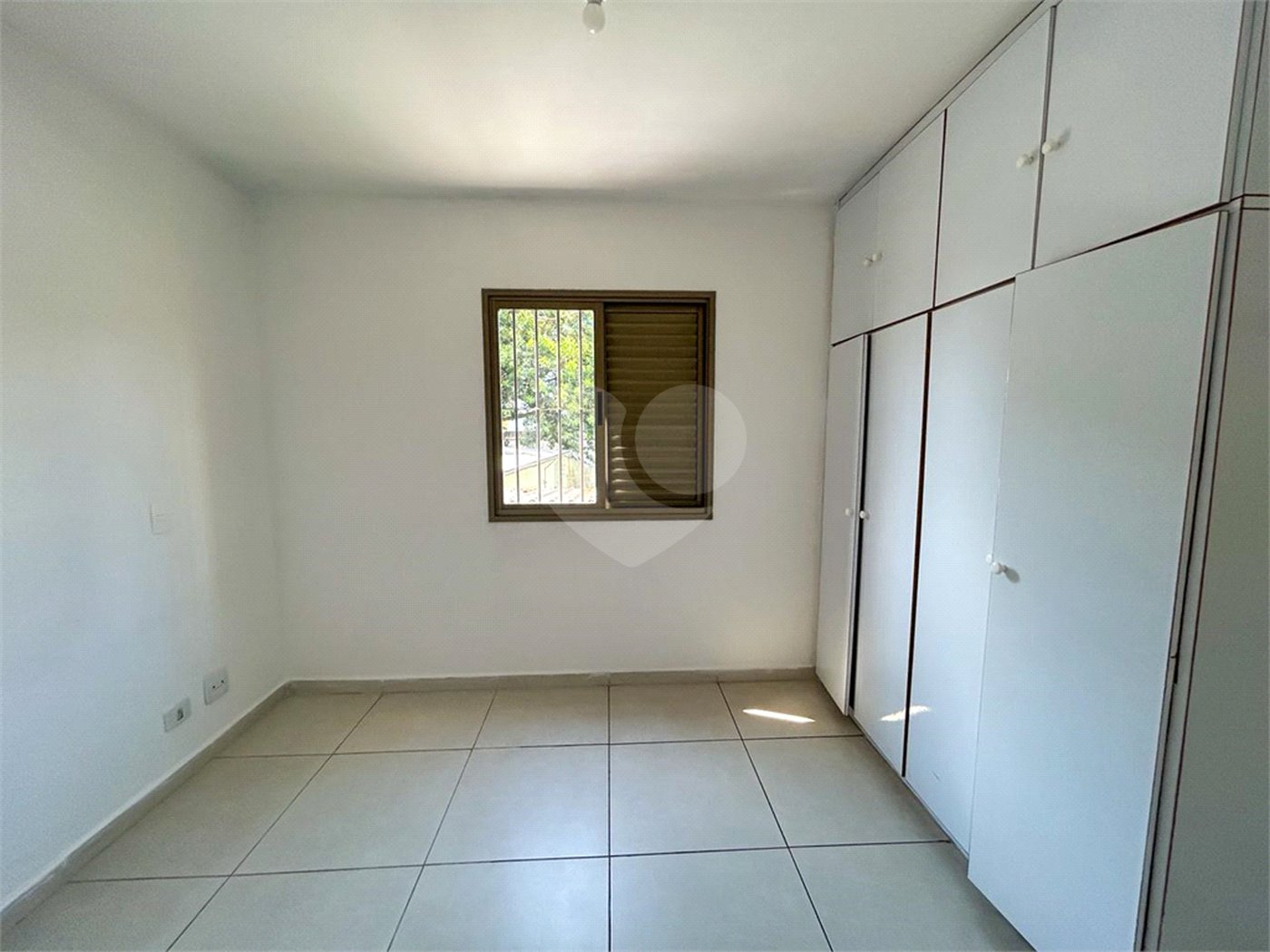 Apartamento à venda com 3 quartos, sendo 1 suíte,  em Planalto Paulista, São Paulo, SP