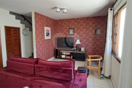 Sobrado à venda com 3 quartos, sendo 1 suíte, em Jardim Arize, São Paulo, SP