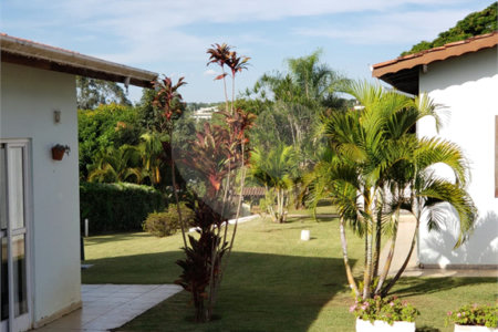 Casa à venda com 4 quartos, sendo 2 suítes,  no condomínio Acmti - Colinas do Mosteiro, Terras de Itaici e Recanto dos Pássaros, Indaiatuba - SP