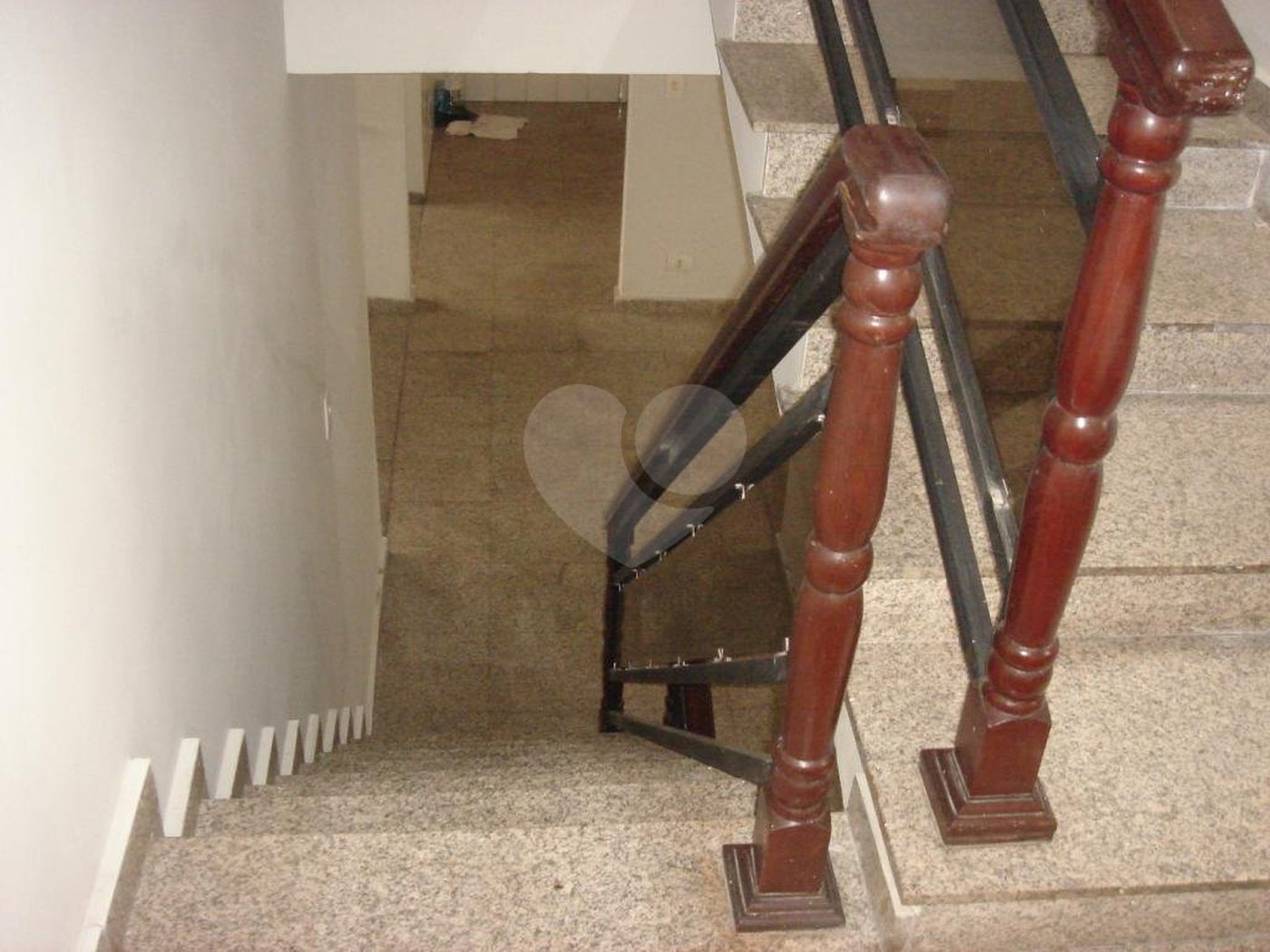 Sobrado à venda com 6 quartos, sendo 2 suítes,  em Santana, São Paulo, SP