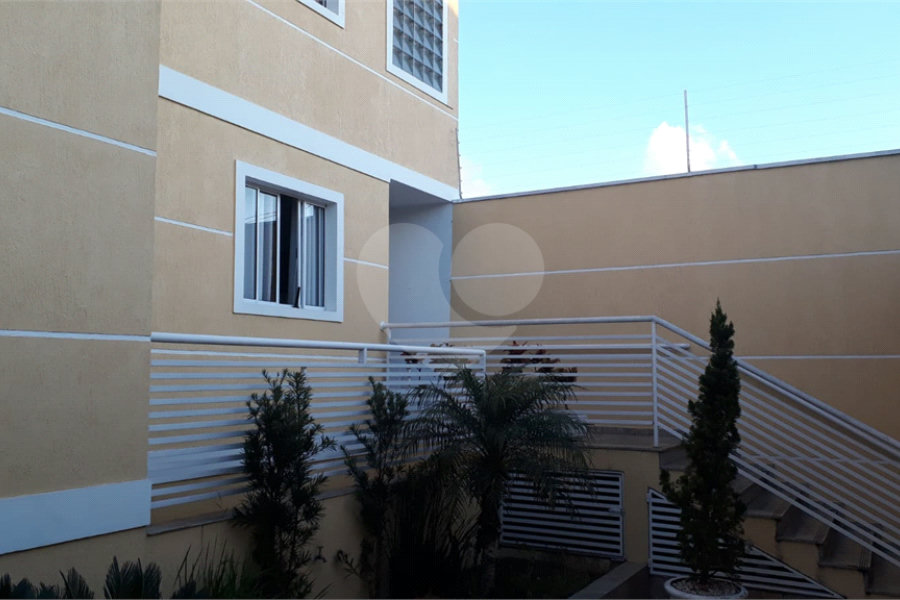 Casa à venda com 1 quarto no condomínio Camila I, São Paulo - SP