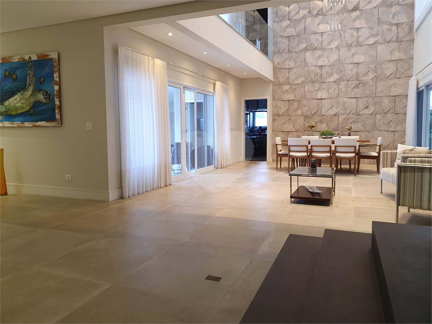Casa à venda com 4 suítes no condomínio Residencial Jaguary, São José dos Campos - SP