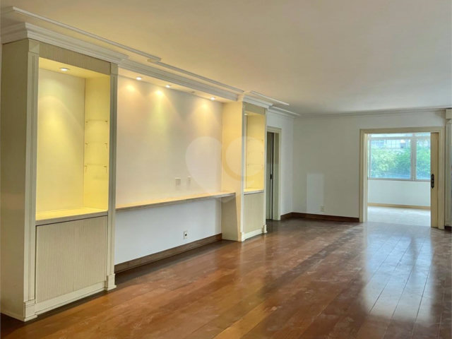 Apartamento à venda com 3 suítes em Jardim América, São Paulo, SP