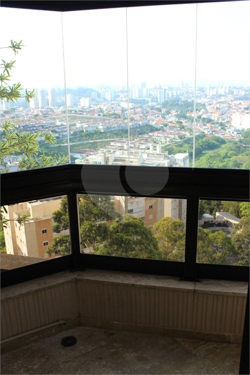 Apartamento à venda com 4 quartos, sendo 3 suítes,  em Vila Suzana, São Paulo, SP