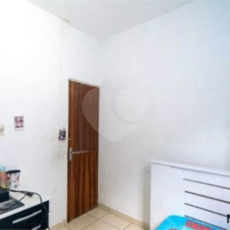 Casa com 200m² , 4 dormitórios , sendo 3 suítes , 2 vagas , à venda no Jabaquara.