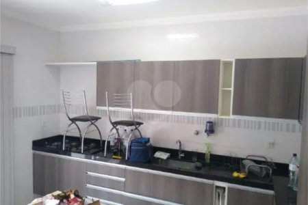 Casa à venda com 3 quartos, sendo 1 suíte, no condomínio Palmeiras Imperiais, Salto - SP