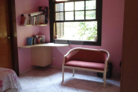 Sobrado à venda com 4 quartos, sendo 3 suítes, em Vila Maria Alta, São Paulo, SP