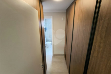 Apartamento à venda com 3 quartos, sendo 1 suíte, em Jardim Vazani, São Paulo, SP