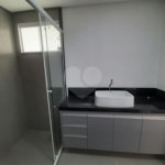 Sobrado à venda com 4 quartos, sendo 3 suítes, em Vila Paulicéia, São Paulo, SP