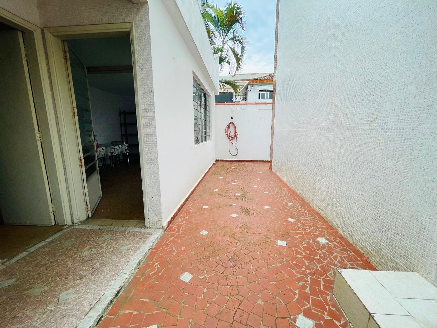 Sobrado para alugar por R$ 9.000,00/mês - Aparecida - Santos/SP