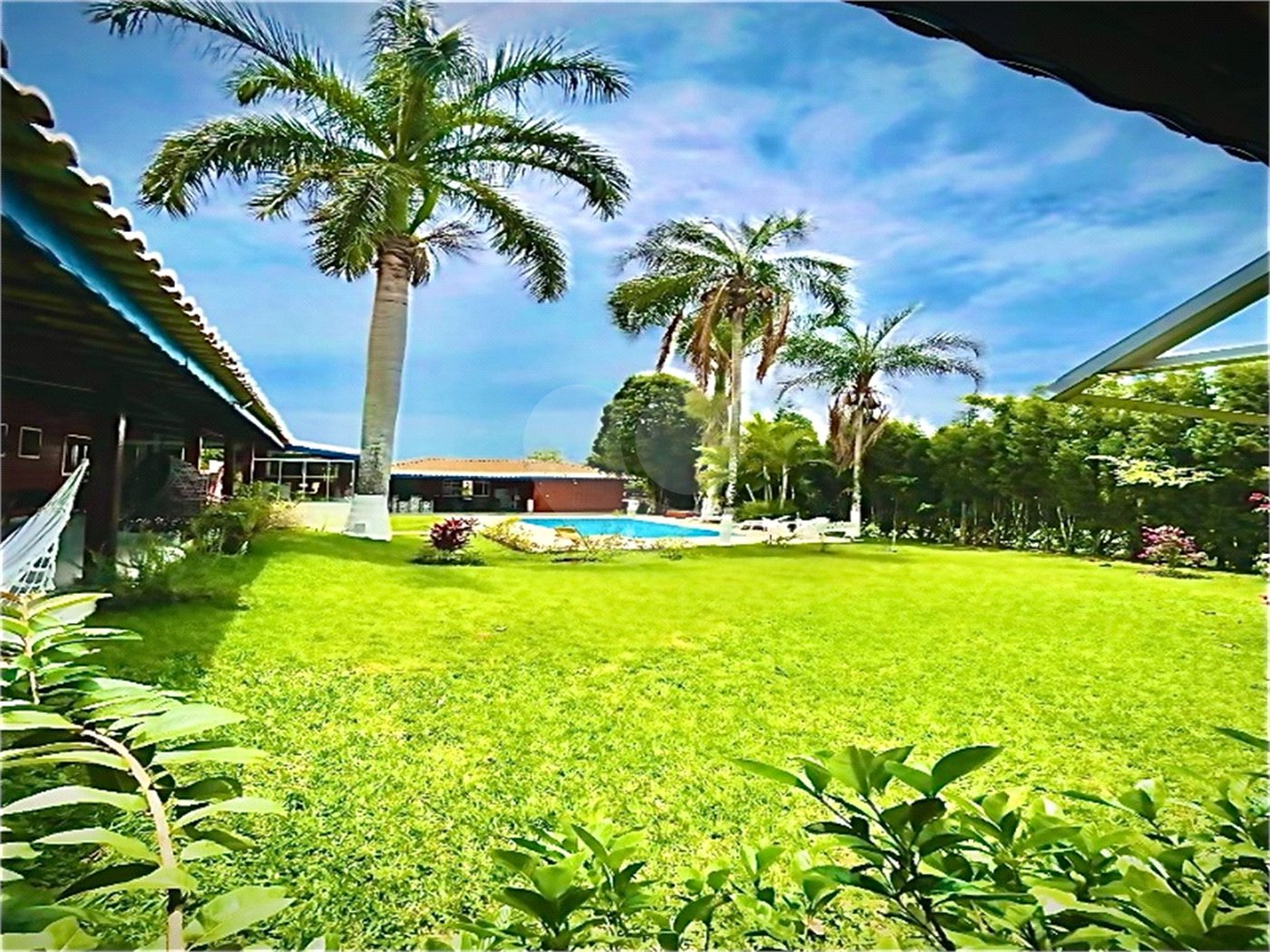 Casa à venda com 4 suítes no condomínio Vale do Lago, Sorocaba - SP
