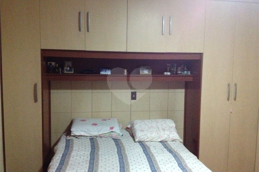 Sobrado à venda com 3 quartos, sendo 1 suíte, em Jardim Santa Clara, Guarulhos, SP