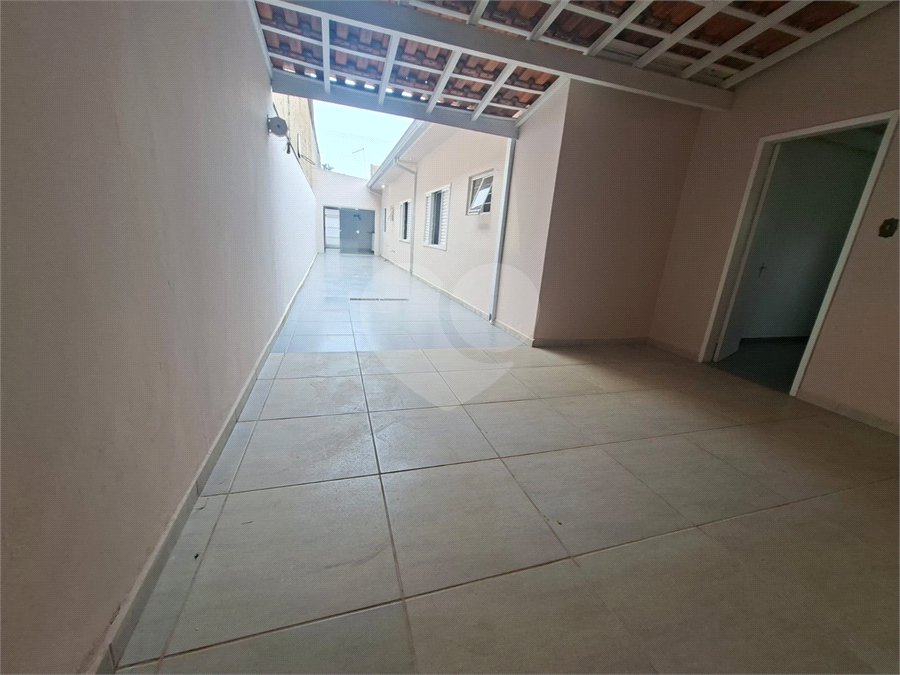 Casa à venda ou para alugar com 3 quartos, sendo 1 suíte, em Vila Aparecida, Itapetininga, SP