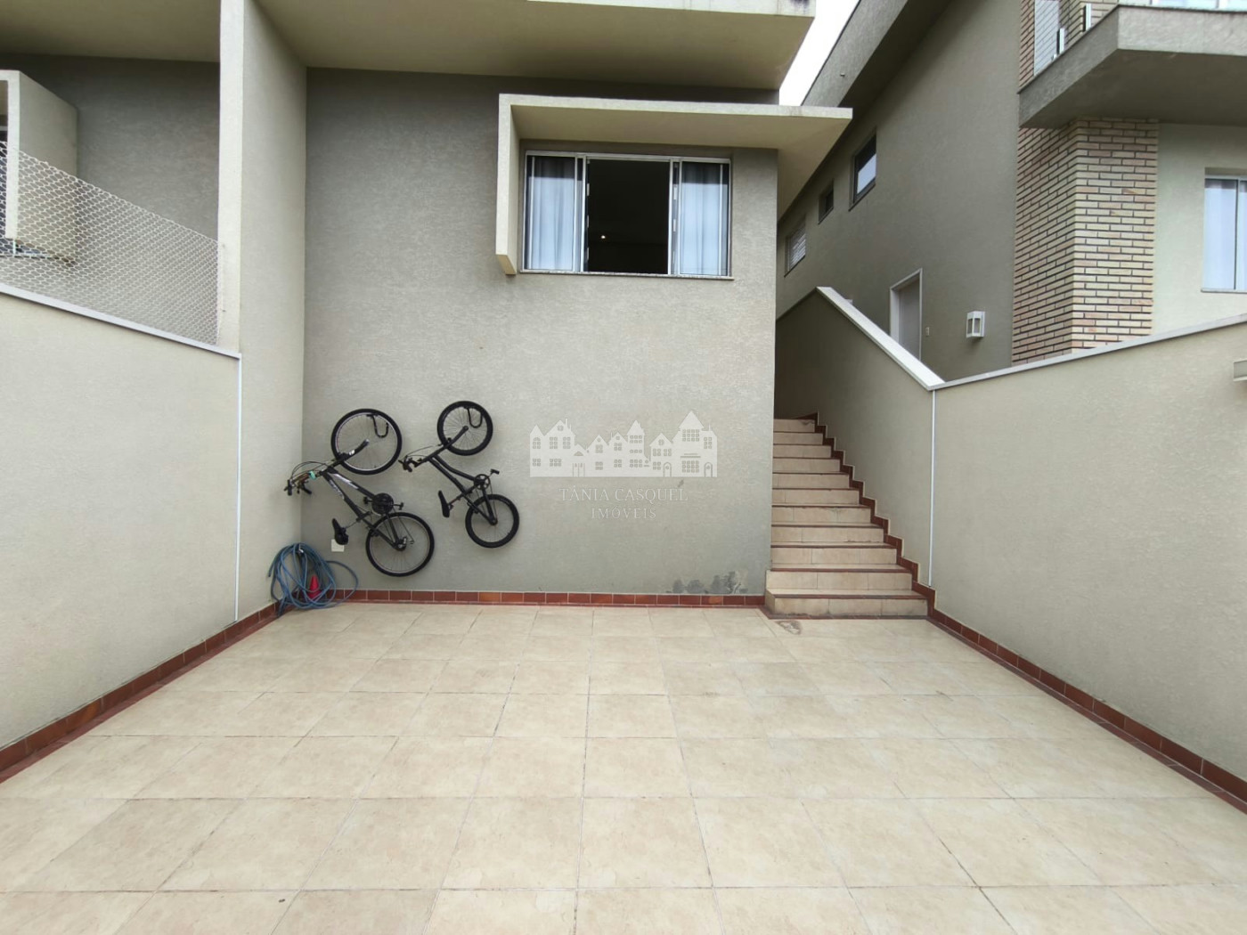 Casa à venda com 3 suítes em Jardim Maristela, Atibaia, SP