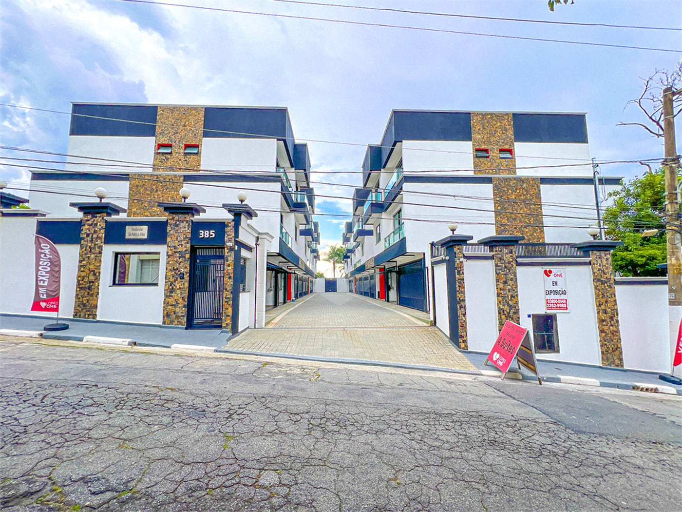 Casa à venda com 4 suítes no condomínio Res São Pedro da Aldeia, São Paulo - SP