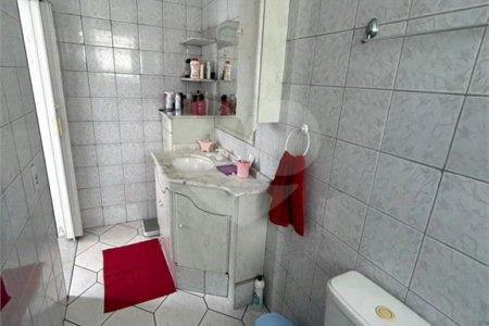 Casa à venda com 3 quartos, sendo 1 suíte, em Jardim Capão Redondo, São Paulo, SP