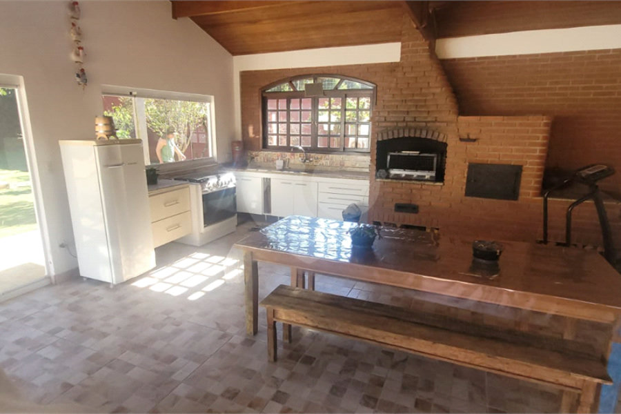 Casa à venda com 3 quartos, sendo 2 suítes,  em Mantiqueira, Mairiporã, SP