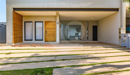 Casa à venda com 3 quartos, sendo 2 suítes,  no condomínio Residencial Mont'alcino, Valinhos - SP