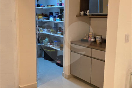 Casa à venda com 3 quartos, sendo 2 suítes, no condomínio Village da Serra, Araçoiaba da Serra - SP
