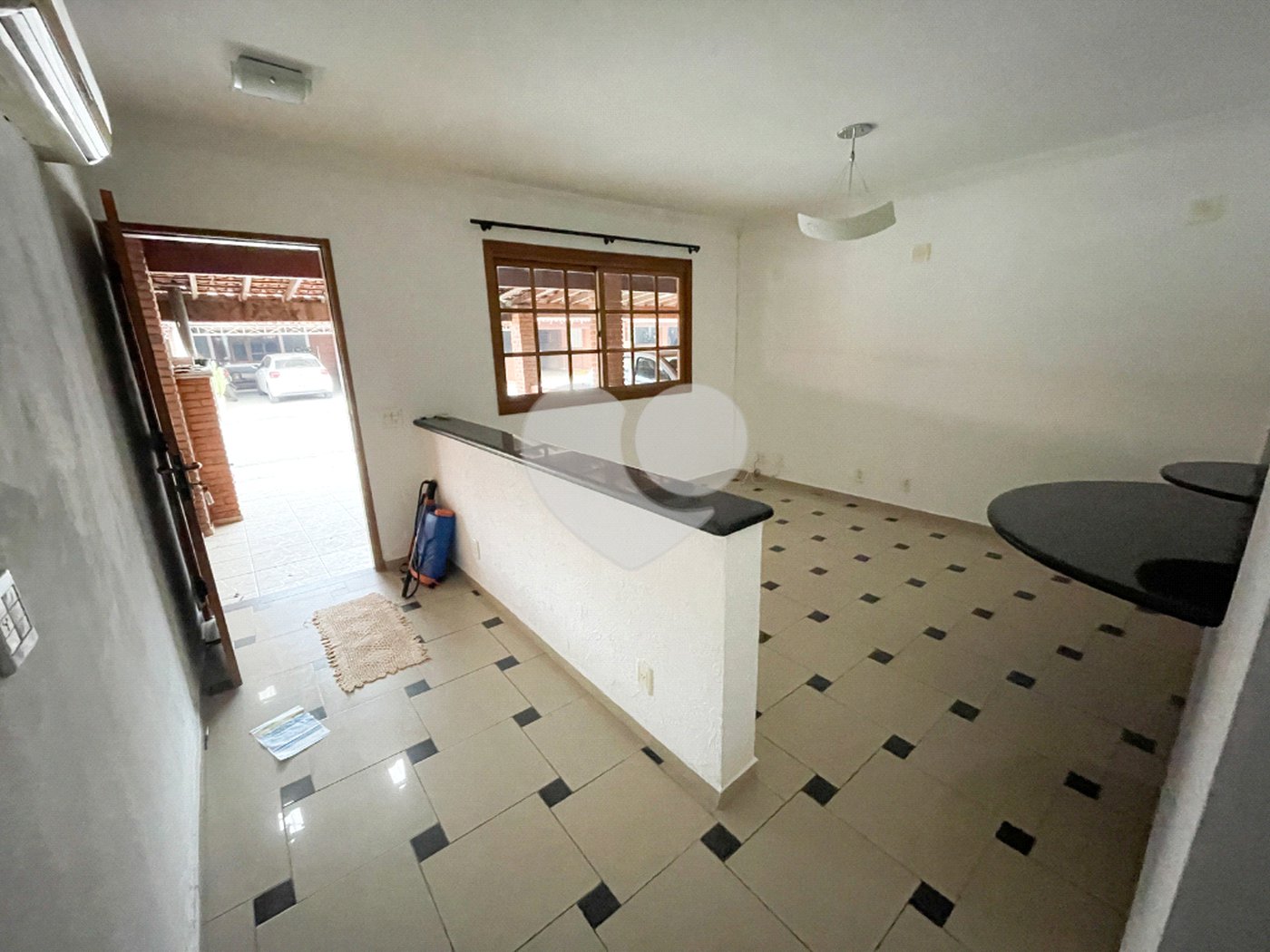 Casa à venda com 2 quartos, sendo 1 suíte, no condomínio Residencial Dona Lilla, Itu - SP