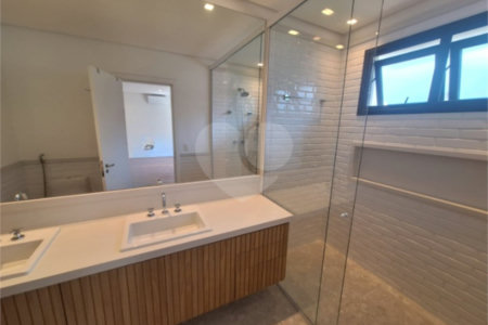 Casa à venda ou para alugar com 3 suítes no condomínio Boulevard Ibirapuera, São Paulo - SP