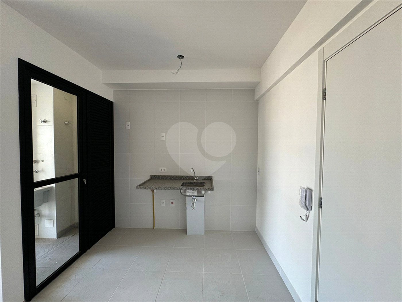 Flat à venda com 2 quartos em Vila Firmiano Pinto, São Paulo, SP