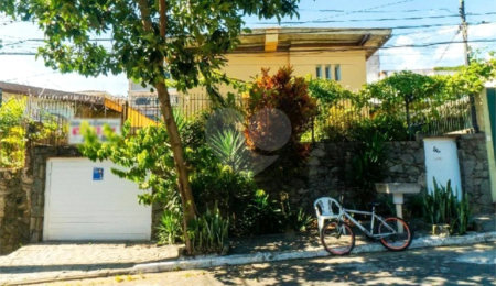 Sobrado à venda com 4 quartos, sendo 1 suíte,  em Jabaquara, São Paulo, SP