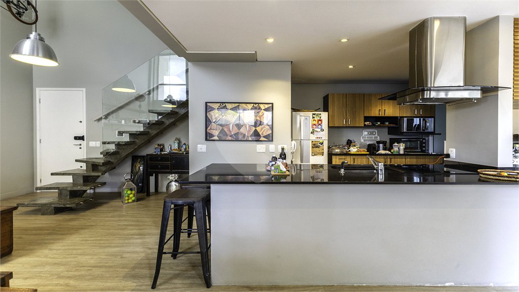 Apartamento para alugar com 1 suíte em Real Parque, São Paulo, SP