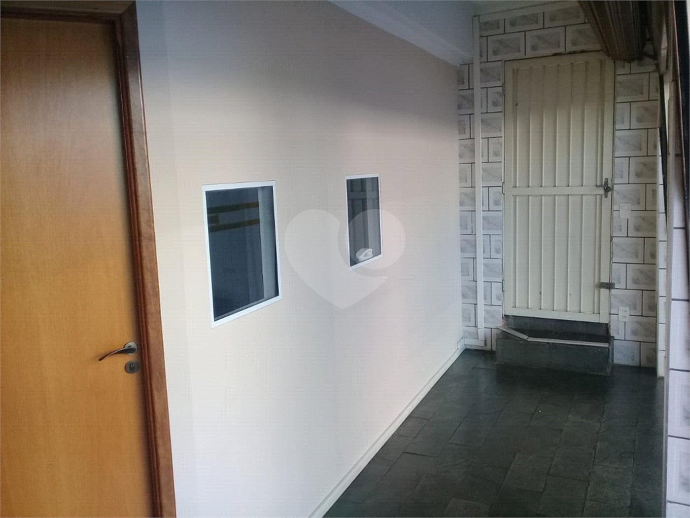 Sobrado à venda com 4 quartos, sendo 2 suítes,  em Jardim Regina, Indaiatuba, SP