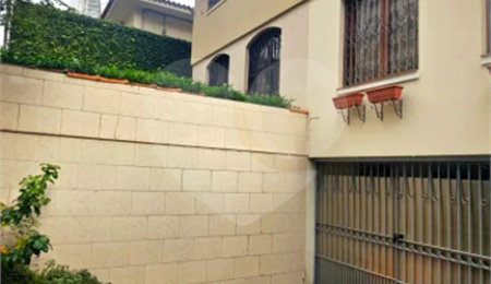 Casa de Vila à venda com 4 quartos, sendo 2 suítes,  em Sumarezinho, São Paulo, SP